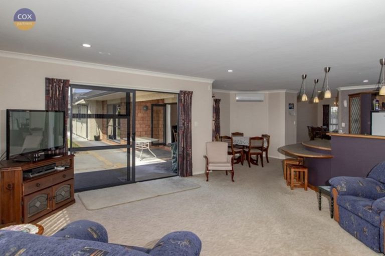 Photo of property in 5 Pinotage Drive, Greenmeadows, Napier, 4112