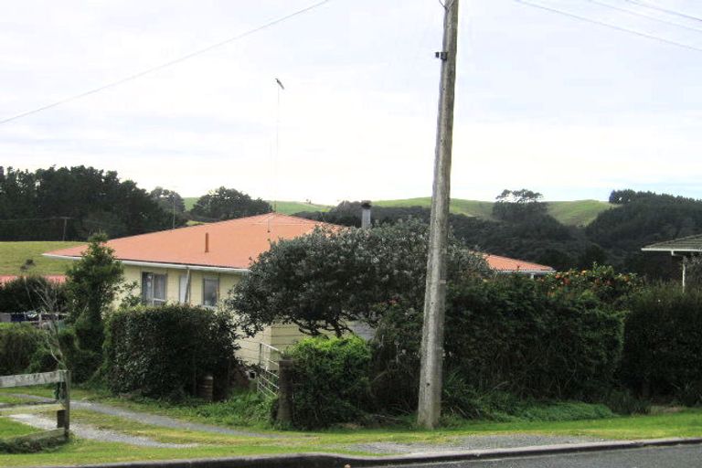 Photo of property in 10 Albert Street, Leigh, 0985