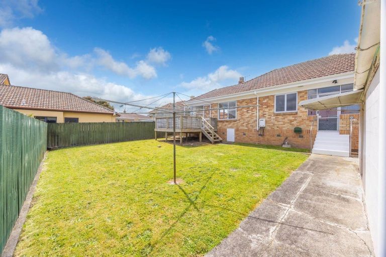 Photo of property in 22 Forest Lake Road, Forest Lake, Hamilton, 3200