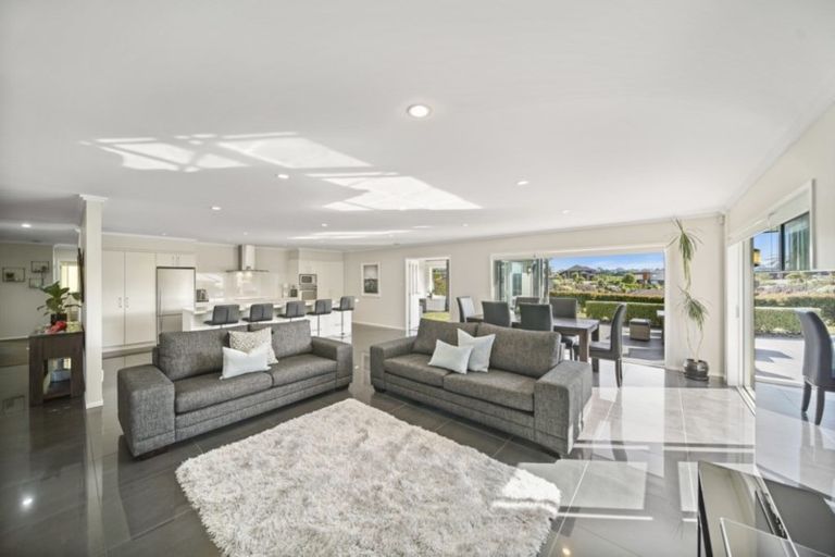 Photo of property in 42 Sovereign Street, Flat Bush, Auckland, 2019