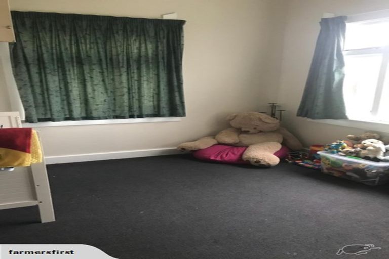 Photo of property in 11 Halton Street, East Gore, Gore, 9710