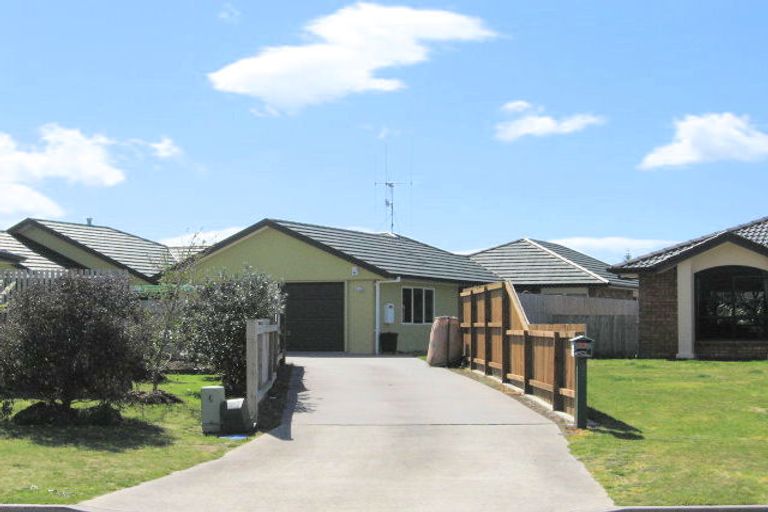 Photo of property in 33 Pirika Place, Papamoa Beach, Papamoa, 3118