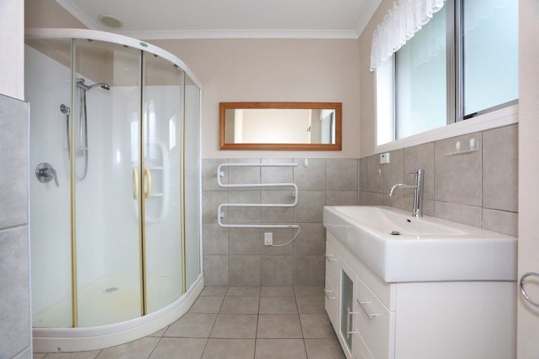 Photo of property in 8a Westwind Place, Feilding, 4702