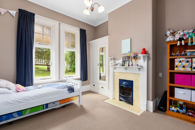 Photo of property in 1 Granville Terrace, Belleknowes, Dunedin, 9011