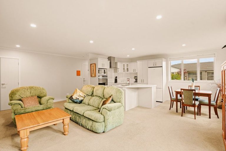 Photo of property in Waterview Estate, 39/4 Greystone Place, Omokoroa, 3114