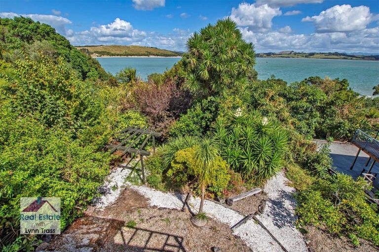 Photo of property in 21 Weir Crescent, Onerahi, Whangarei, 0110