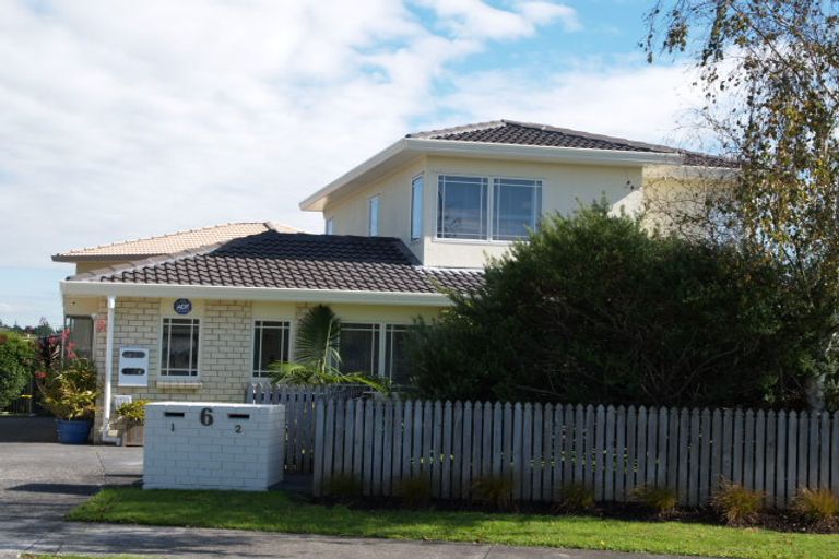Photo of property in 2/6 Daria Place, Northpark, Auckland, 2013