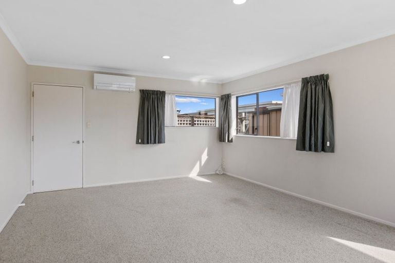 Photo of property in 1/156 Carrington Street, Lower Vogeltown, New Plymouth, 4310