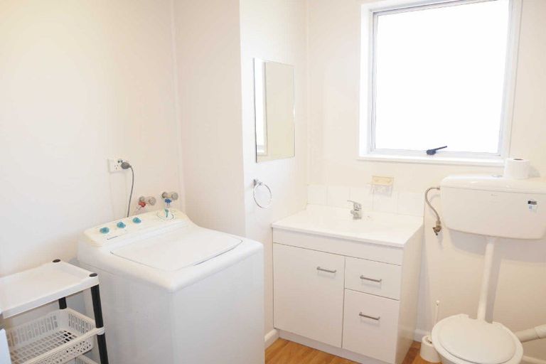 Photo of property in 3/5 Division Street, Riccarton, Christchurch, 8041