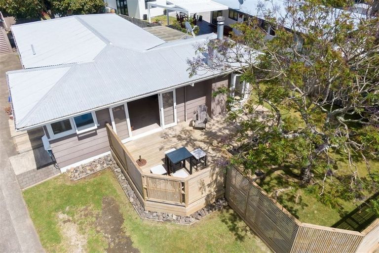 Photo of property in 229 Chartwell Avenue, Whangamata, 3620