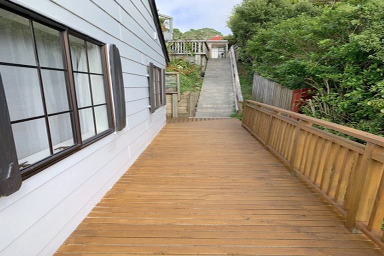 Photo of property in 91 Percy Dyett Drive, Karori, Wellington, 6012