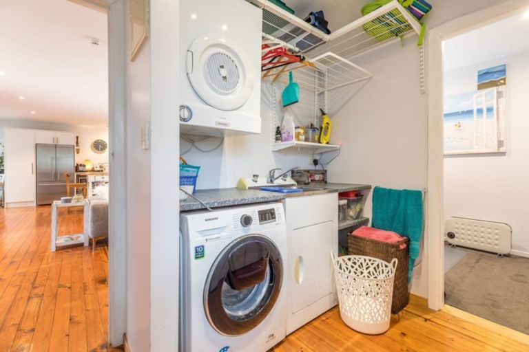 Photo of property in 7 Tipau Street, Torbay, Auckland, 0630