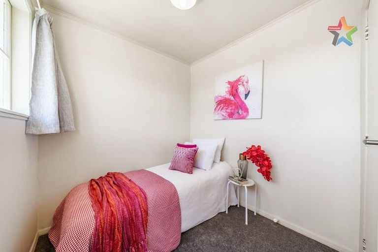 Photo of property in 213 Knights Road, Hutt Central, Lower Hutt, 5011