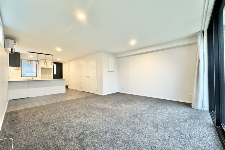 Photo of property in 2/21 Montreal Street, Sydenham, Christchurch, 8023
