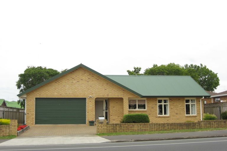 Photo of property in 61 Queen Street, Pukekohe, 2120
