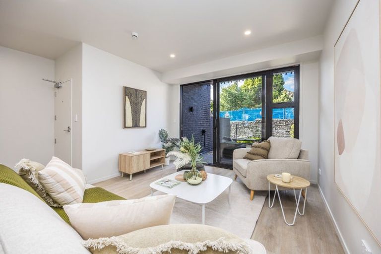 Photo of property in 2/12 Stackhouse Avenue, Bishopdale, Christchurch, 8053