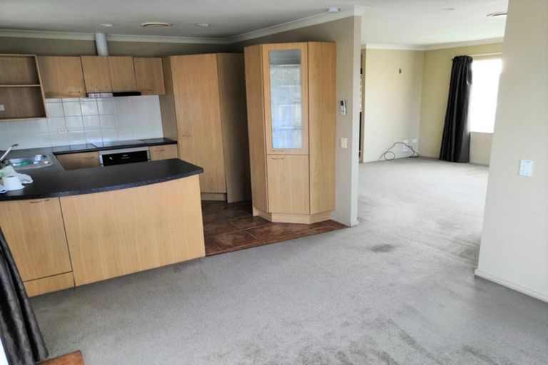 Photo of property in 1 Tir Conaill Avenue, Flat Bush, Auckland, 2019