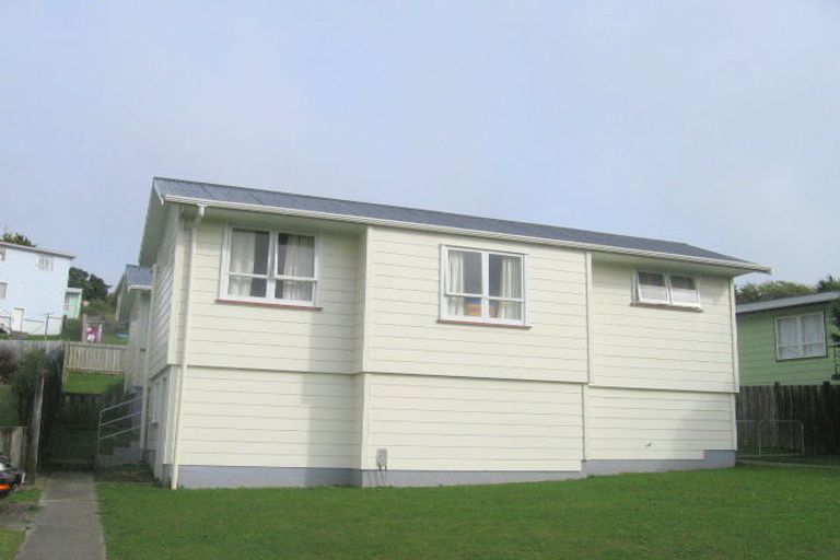 Photo of property in 13 Stipulate Place, Ascot Park, Porirua, 5024