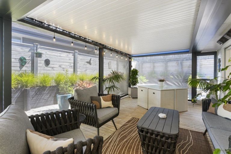 Photo of property in 25 Pitoitoi Drive, Riverhead, 0820