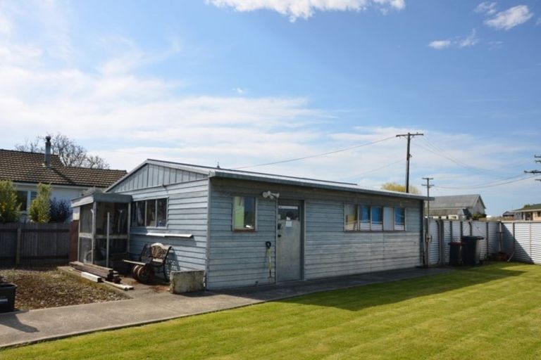Photo of property in 19 Rugby Street, Waimate, 7924
