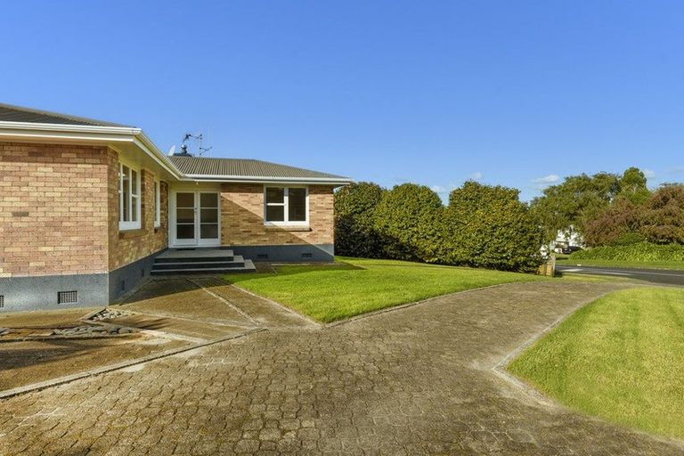 Photo of property in 1 The Drive, Brookfield, Tauranga, 3110
