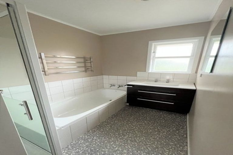 Photo of property in 29d Merton Street, Trentham, Upper Hutt, 5018