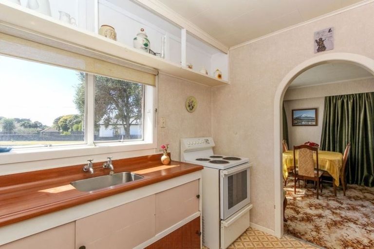 Photo of property in 2 Normanby Street, Fitzroy, New Plymouth, 4312