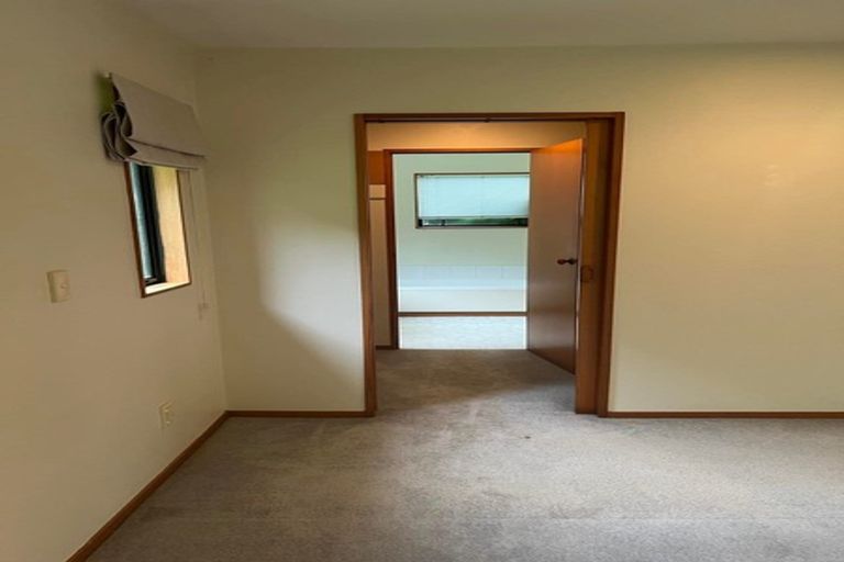 Photo of property in 6/96 William Bayes Place, Red Beach, 0932