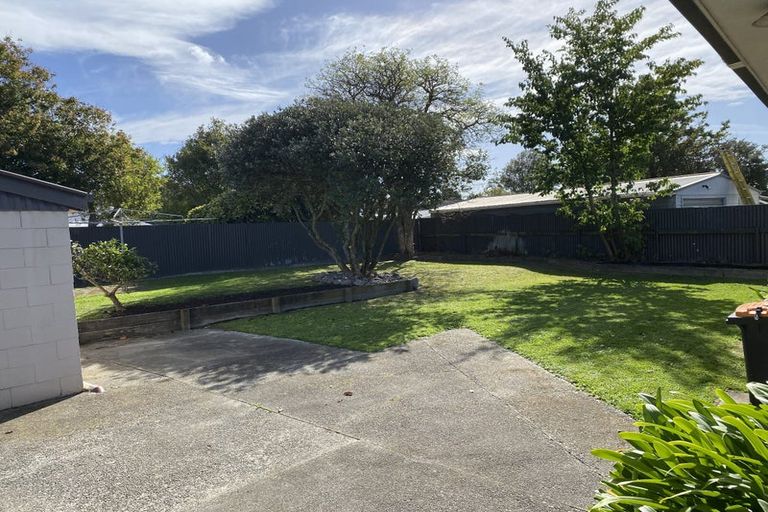 Photo of property in 12 Mokau Place, Terrace End, Palmerston North, 4410