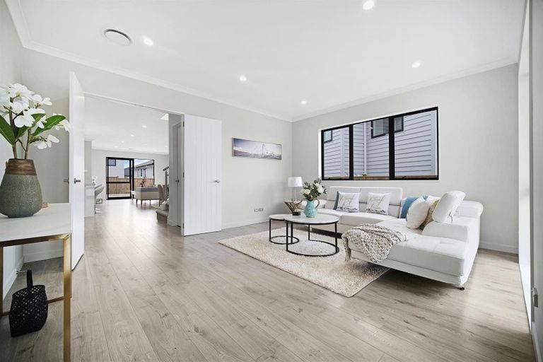 Photo of property in 11 Tiro Street, Flat Bush, Auckland, 2019