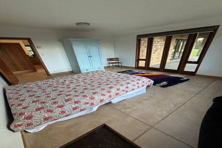 Photo of property in 135 Taiapa Road, Muriwai, Waimauku, 0881