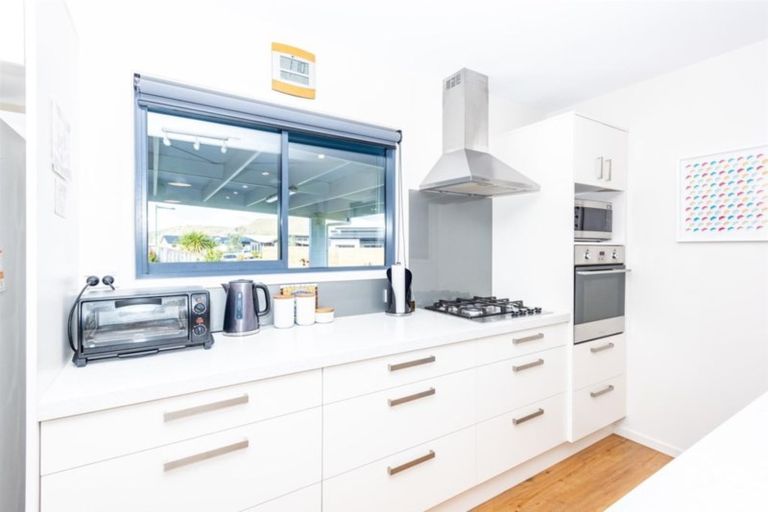 Photo of property in 14 Tuamotu Park, Wainui, Gisborne, 4010