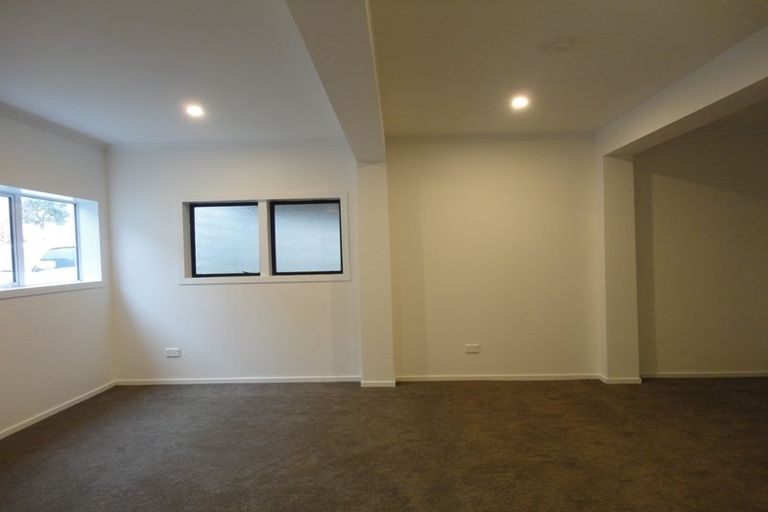 Photo of property in 69 Marendellas Drive, Bucklands Beach, Auckland, 2014