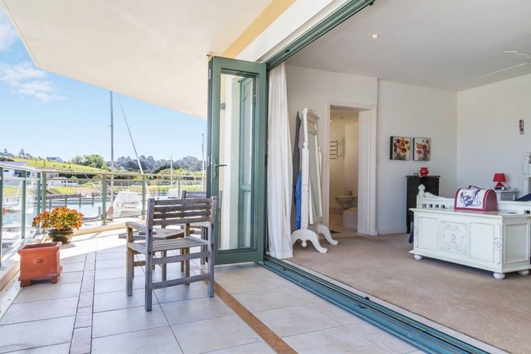 Photo of property in 117 Waterside Crescent, Gulf Harbour, Whangaparaoa, 0930