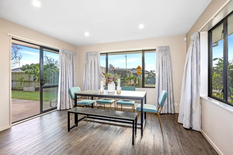 Photo of property in 12 James Hight Drive, Halswell, Christchurch, 8025