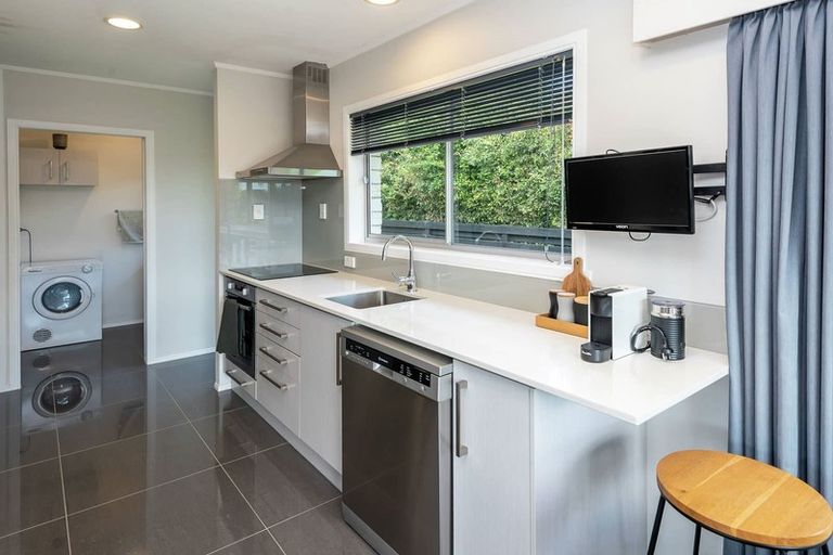 Photo of property in 11 Towra Place, Botany Downs, Auckland, 2010