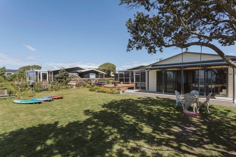 Photo of property in 515 Pukehina Parade, Pukehina, Te Puke, 3189