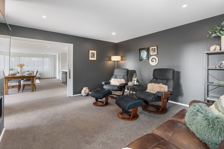 Photo of property in 211 Wingatui Road, Mosgiel, 9024