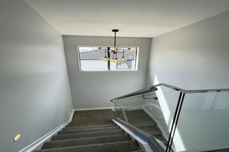 Photo of property in 40 Godfrey Drive, Orewa, 0931