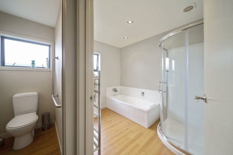 Photo of property in 44a Fitzroy Road, Fitzroy, New Plymouth, 4312