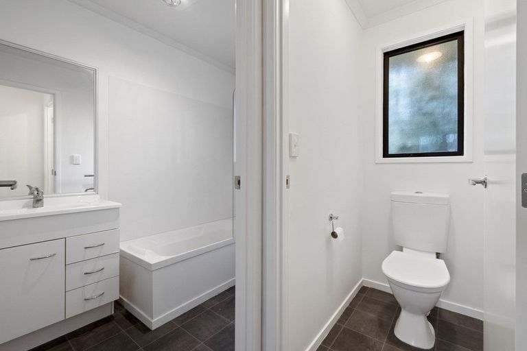 Photo of property in 2/57 Redcrest Avenue, Red Hill, Papakura, 2110