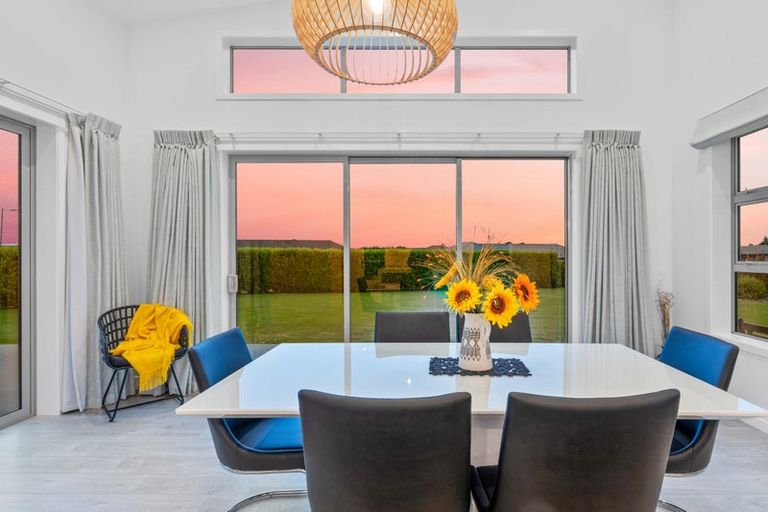 Photo of property in 11 Majestic Chance, Seaward Bush, Invercargill, 9812