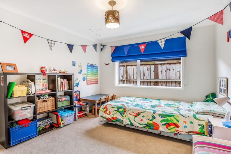 Photo of property in 37 Capriana Drive, Karaka, Papakura, 2113