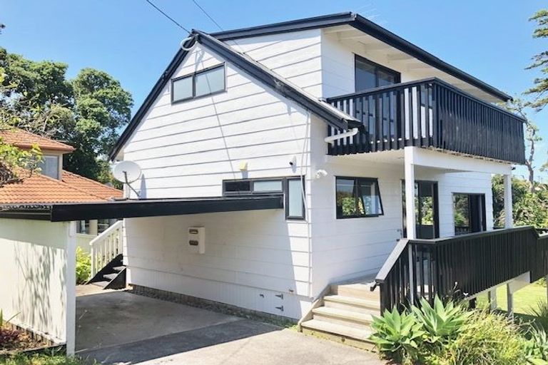 Photo of property in 2/5 Francis Street, Hauraki, Auckland, 0622
