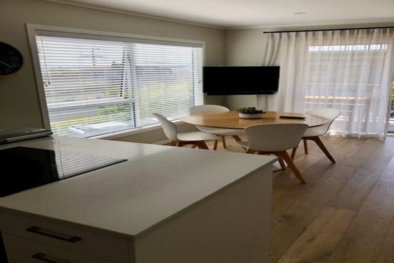 Photo of property in 1/17 Church Street, Devonport, Auckland, 0624