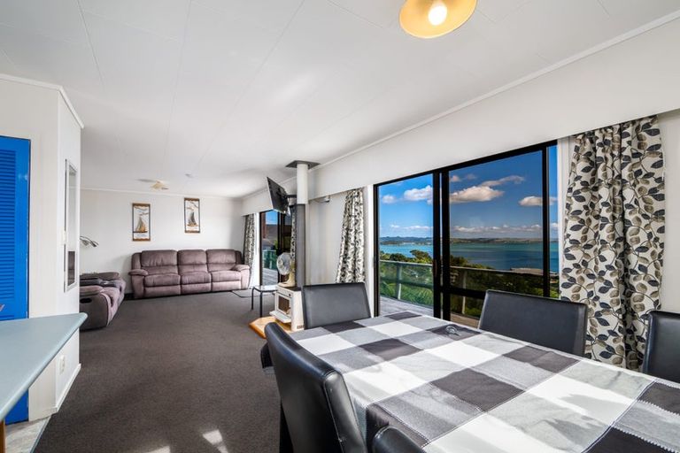 Photo of property in 202 Te Wahapu Road, Russell, 0272