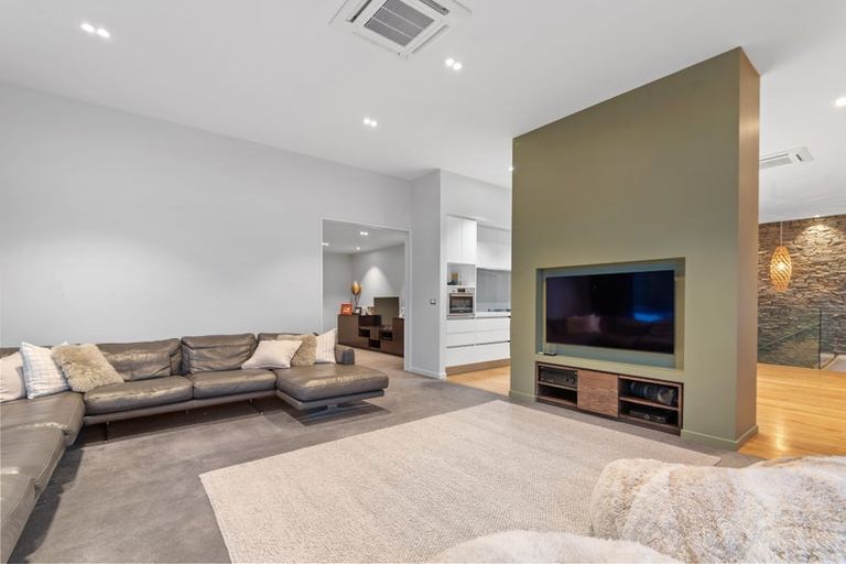 Photo of property in 118a Centaurus Road, Huntsbury, Christchurch, 8022