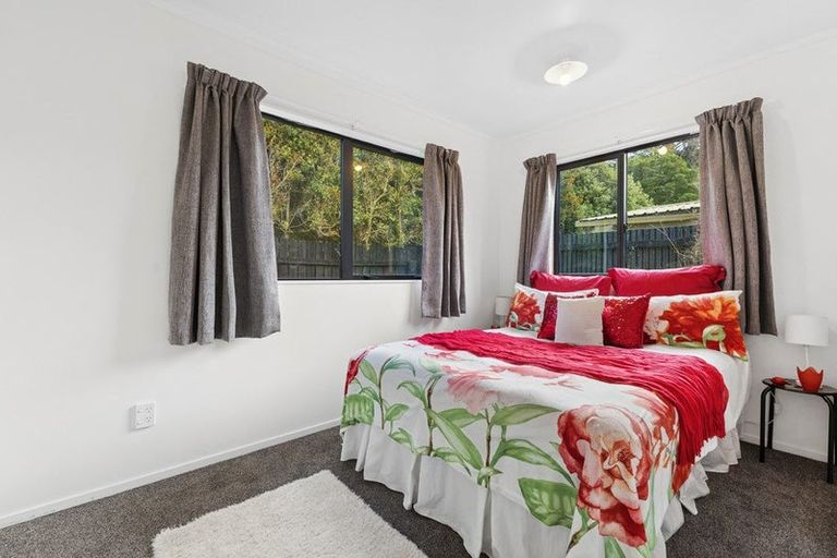 Photo of property in 15 Rice Crescent, Papakura, 2110