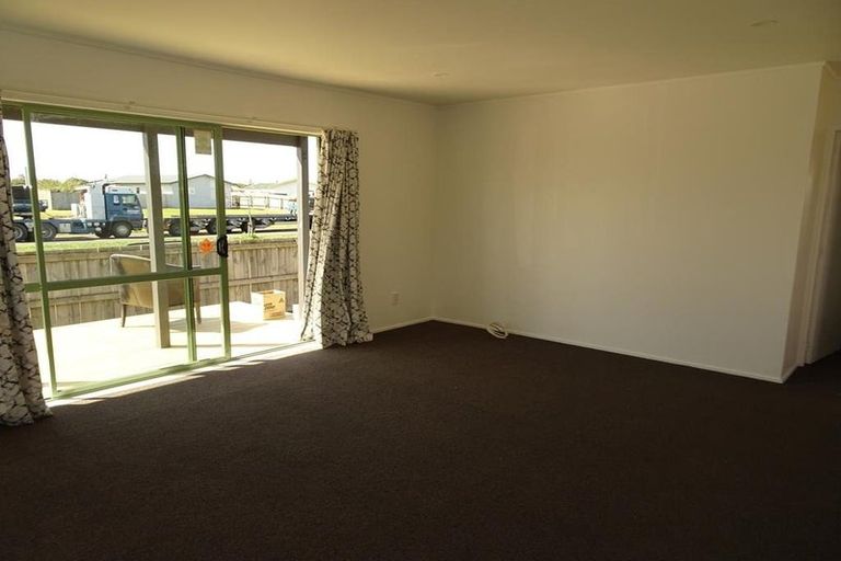 Photo of property in 341 Flaxmere Avenue, Flaxmere, Hastings, 4120