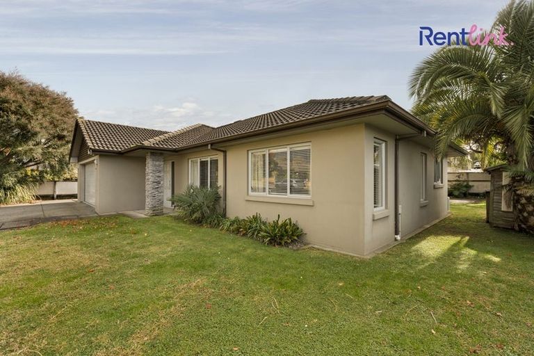 Photo of property in 9 Merriman Place, Pyes Pa, Tauranga, 3112